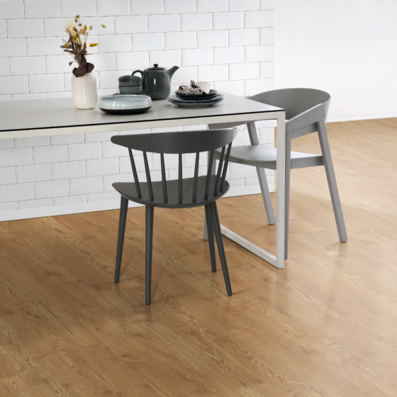  Egger NatureSense Aqua 8/32 Classic Honey Olchon Oak EL2856